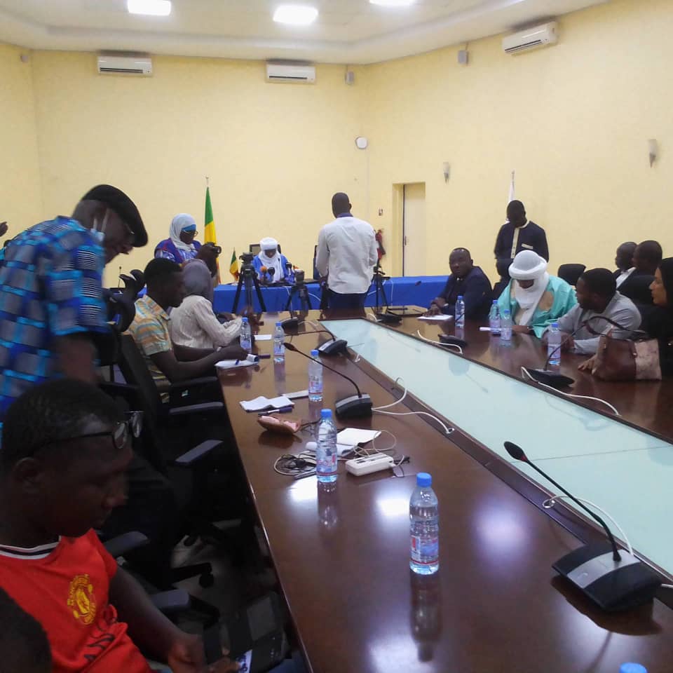 Rencontre d’échanges entre les membres du gouvernement et la presse